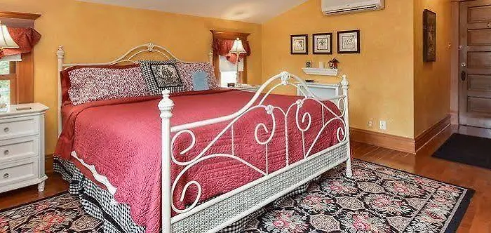 Harrison House 4*